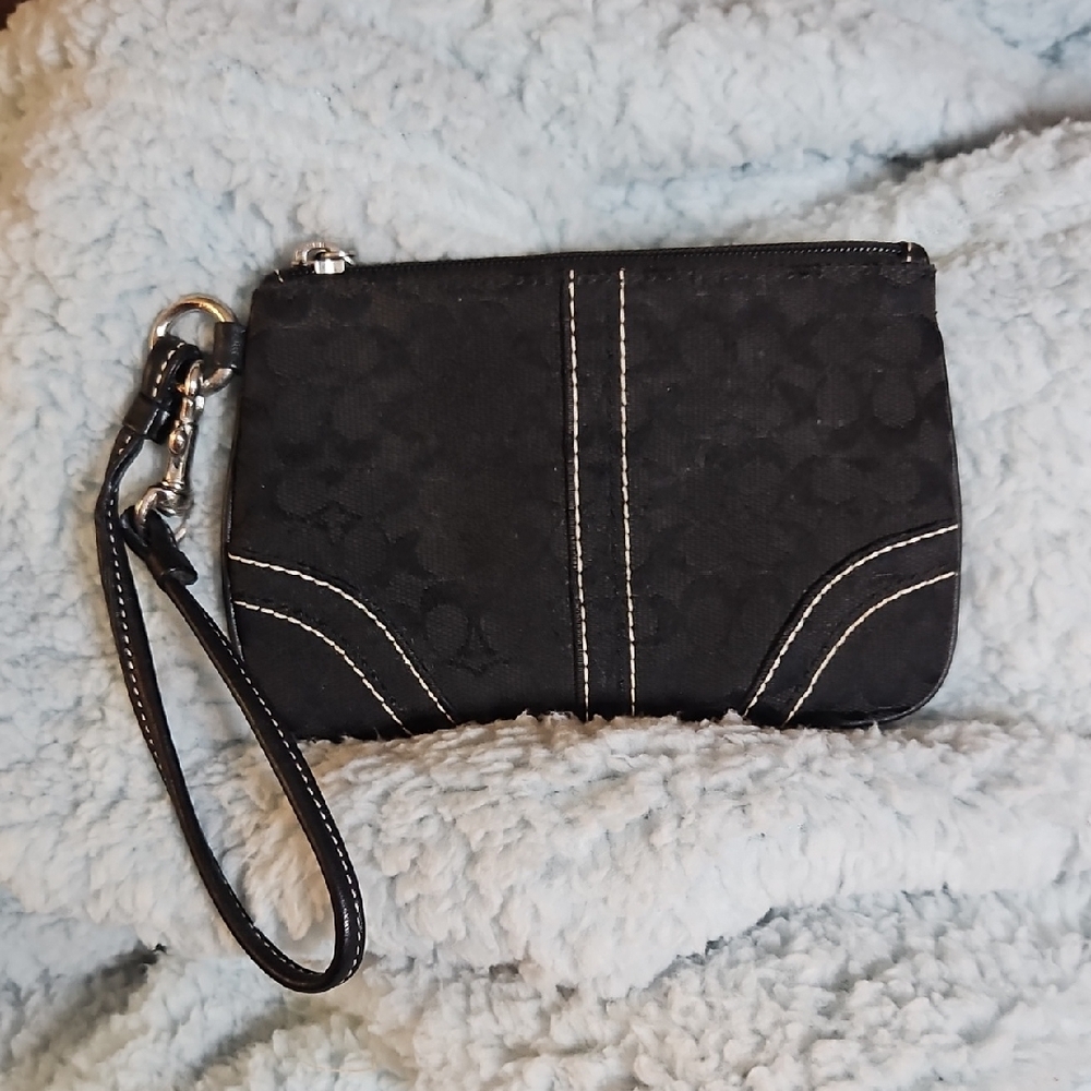 ​Coach Vintage Y2K Signature C Black Jacquard Wristlet Pouch